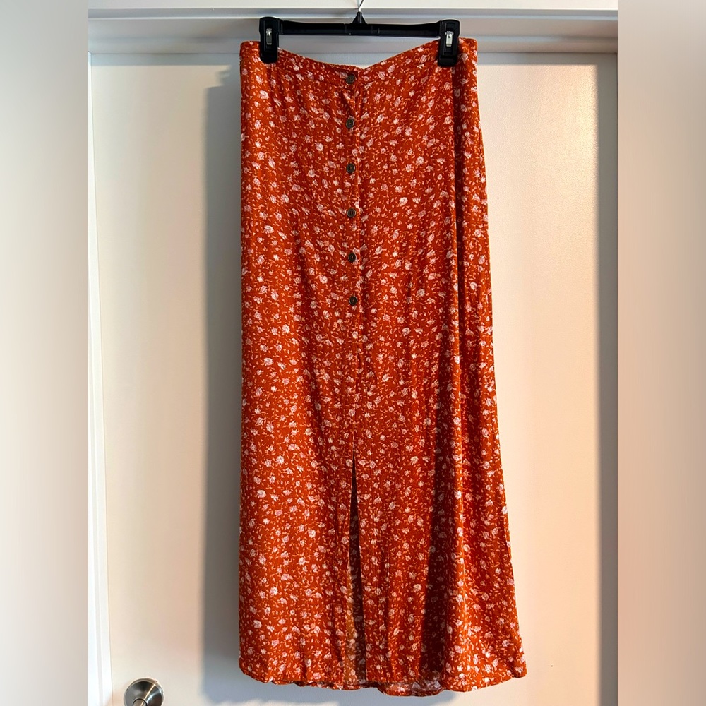 🌸 Wild Fable Midi Skirt 🌸